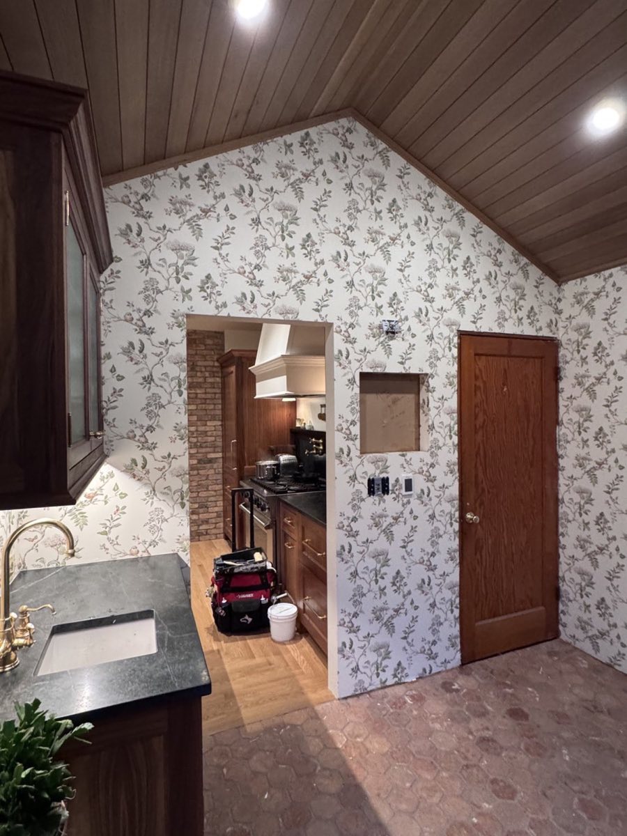 Grasscloth / Specialty project completed by AceCraft in Everett, Washington