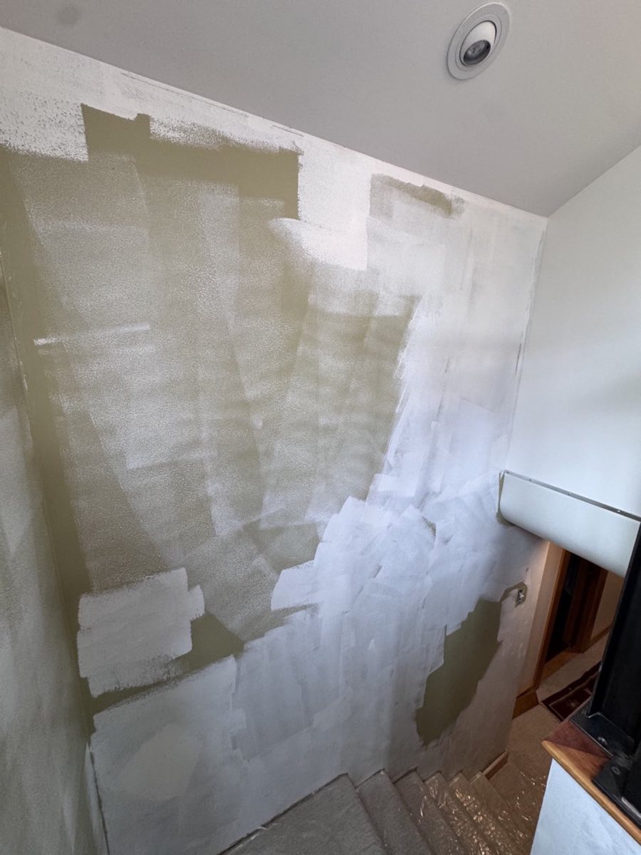 Traditional Wallpaper project completed by AceCraft in Marysville, Washington