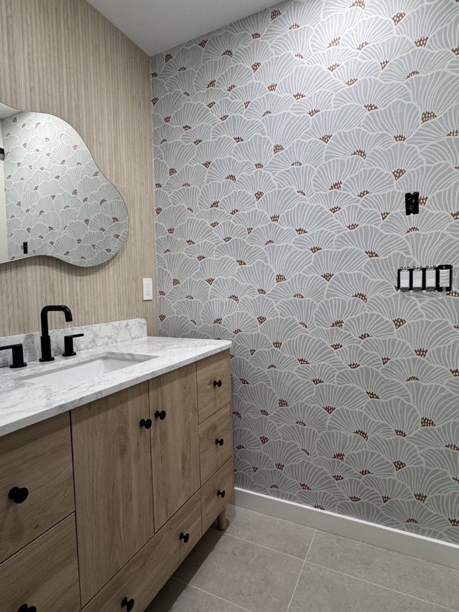 Grasscloth / Specialty project completed by AceCraft in Seattle, Washington