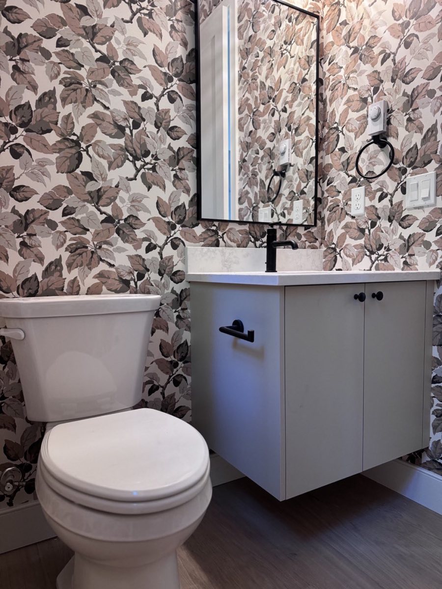 Grasscloth / Specialty project completed by AceCraft in Mount Vernon, Washington